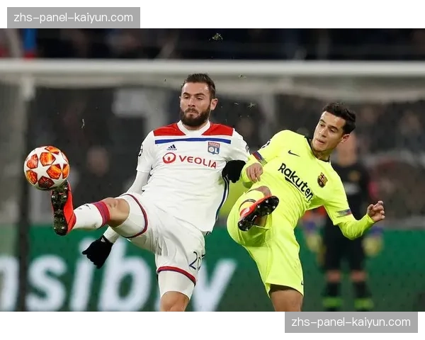 里昂公布对阵布雷斯特大名单,五名青训小将入选彰显建队思路 里昂公布对阵布雷斯特大名单,五名青训小将入选彰显建队思路